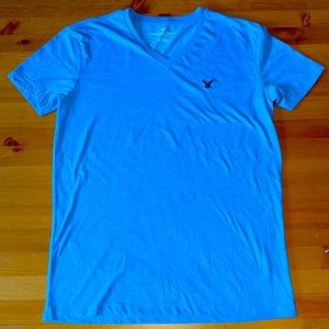 American Eagle vneck
